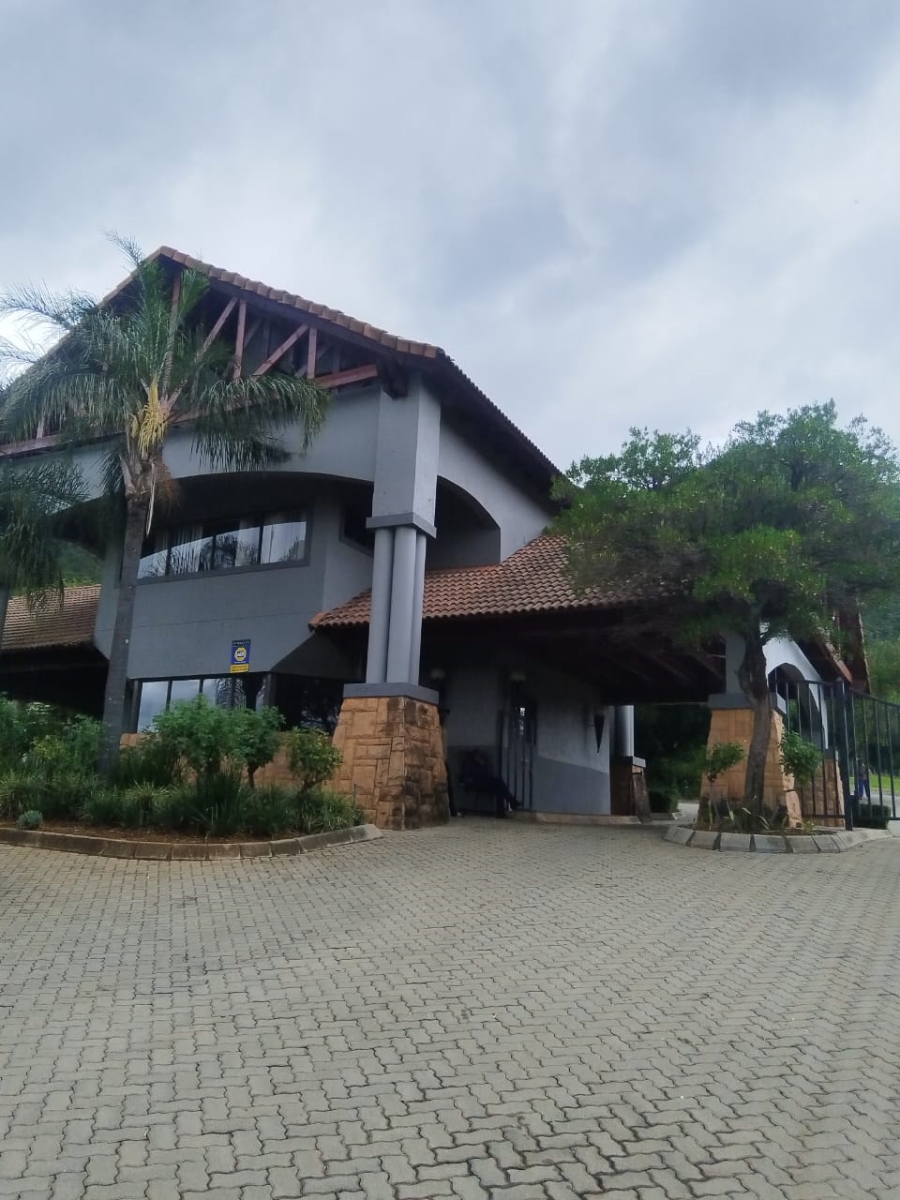 Commercial Property for Sale in Falcon View Estate North West
